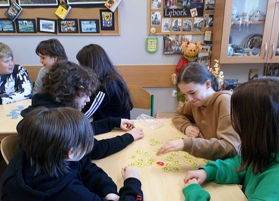 "Kaszëbsczé memos" – gra dydaktyczna grafika