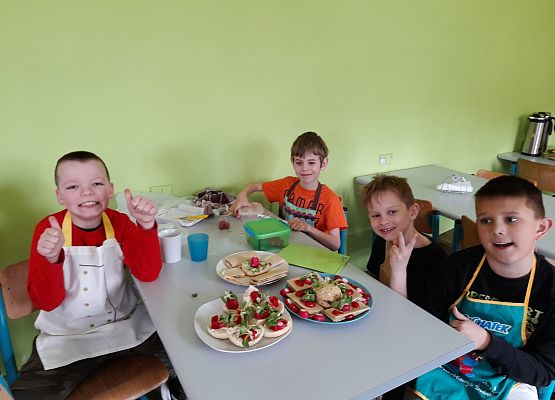 Kanapki uczniów klasy 2b grafika