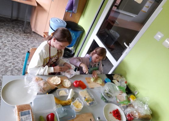 Kanapki uczniów klasy 2b grafika