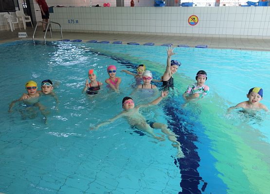 Zajęcia pływania klasa I-III grafika