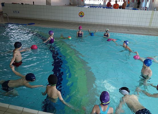 Zajęcia pływania klasa I-III grafika