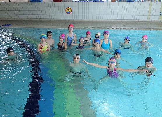 Zajęcia pływania klasa I-III grafika