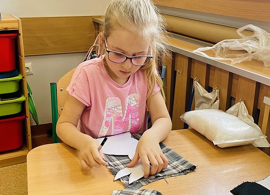 Wielkanocne zajączki Złotych Rączek grafika