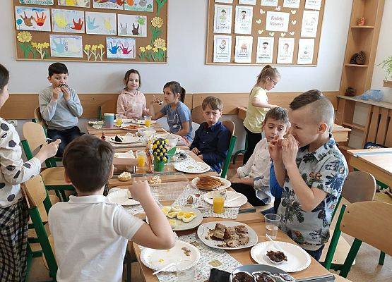 Śniadanie wielkanocne w klasach 1-3 grafika