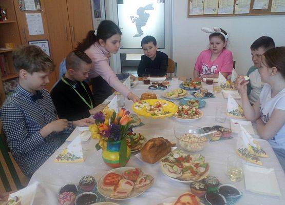 Śniadanie wielkanocne w klasach 1-3 grafika