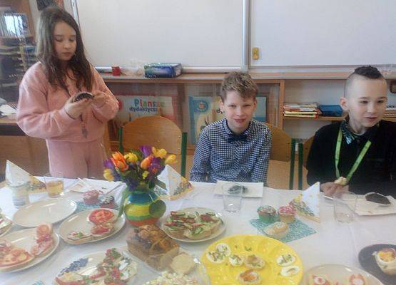 Śniadanie wielkanocne w klasach 1-3 grafika
