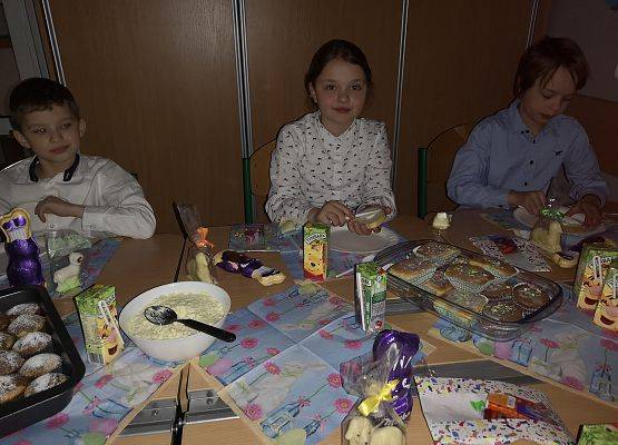 Śniadanie wielkanocne w klasach 1-3 grafika