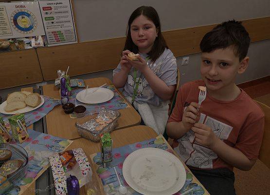 Śniadanie wielkanocne w klasach 1-3 grafika