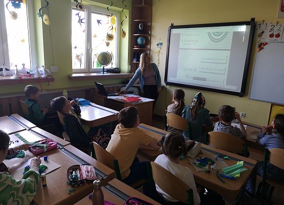 Tak uczniowie klas drugich obchodzą Dzień Ziemi - fotorelacja grafika