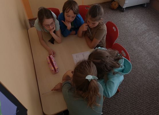 Tak uczniowie klas drugich obchodzą Dzień Ziemi - fotorelacja grafika