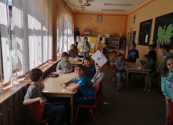 Tak uczniowie klas drugich obchodzą Dzień Ziemi - fotorelacja grafika