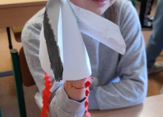 Wiosenne bociany klasy 2b grafika