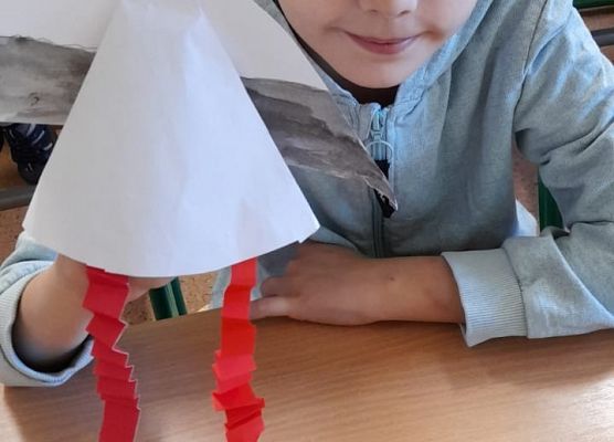 Wiosenne bociany klasy 2b grafika