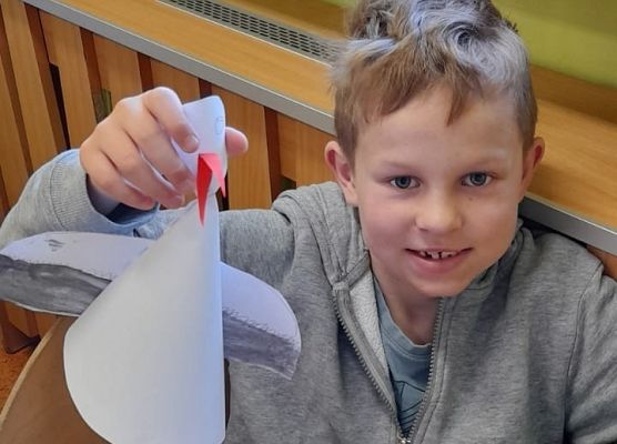 Wiosenne bociany klasy 2b grafika