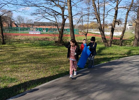 Obchody Dnia Ziemi w klasie 1 grafika