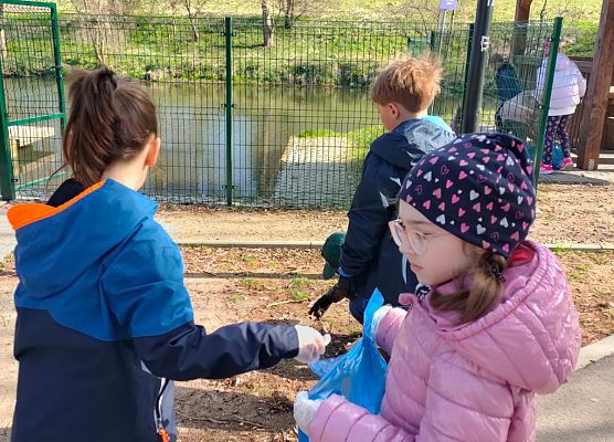 Obchody Dnia Ziemi w klasie 1 grafika