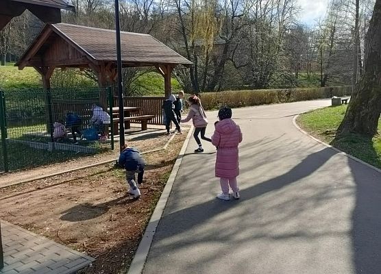 Obchody Dnia Ziemi w klasie 1 grafika