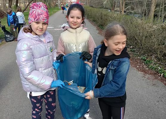 Obchody Dnia Ziemi w klasie 1 grafika