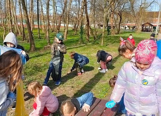 Obchody Dnia Ziemi w klasie 1 grafika