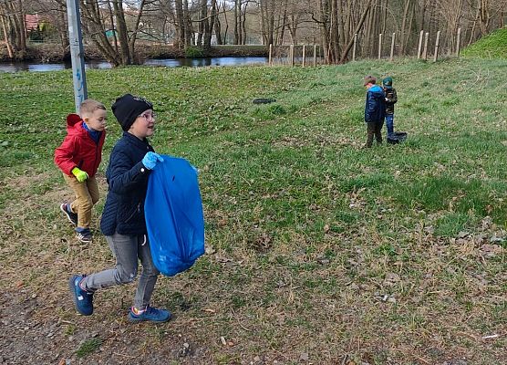 Obchody Dnia Ziemi w klasie 1 grafika
