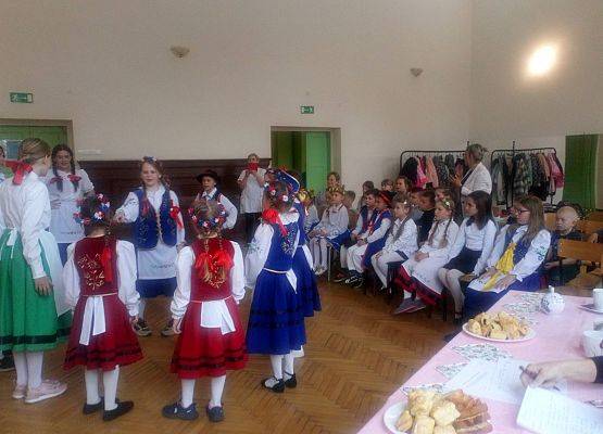 "Lęborskie Słoneczka" – występ w SP 3 w Lęborku grafika