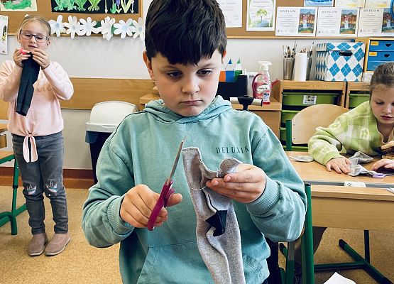 Złote rączki - kotki ze skarpetek grafika