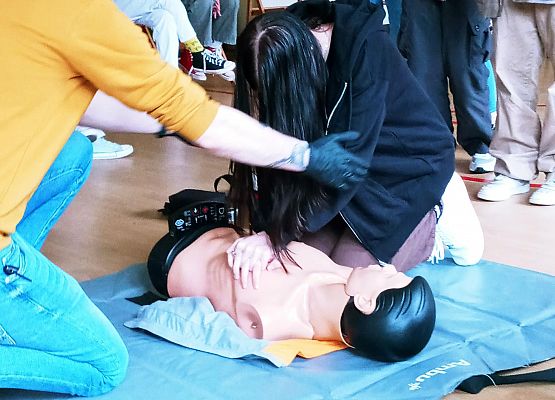 Zajęcia z pierwszej pomocy grafika