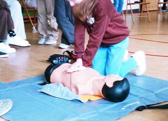 Zajęcia z pierwszej pomocy grafika