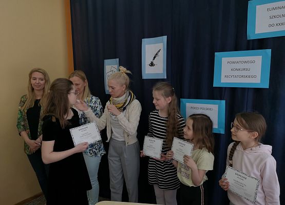 Szkolne eliminacje Konkursu Recytatorskiego Poezji Polskiej grafika