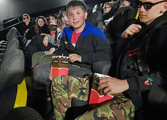 Wycieczka klasy 7 b grafika