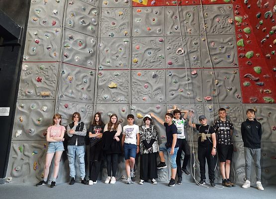 Wycieczka klasy 7 b grafika