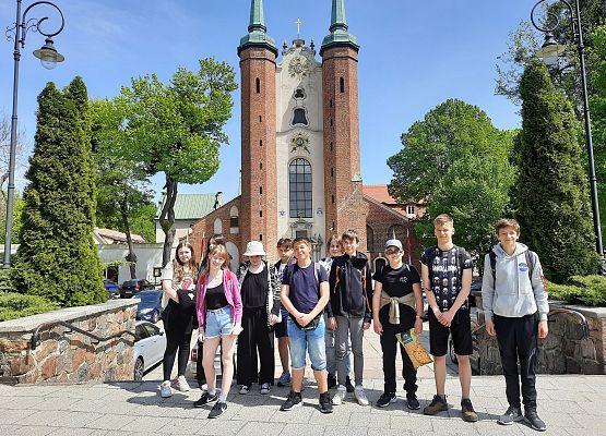 Wycieczka klasy 7 b grafika