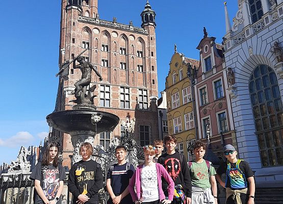 Wycieczka klasy 7 b grafika