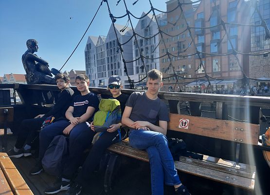 Wycieczka klasy 7 b grafika