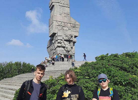 Wycieczka klasy 7 b grafika