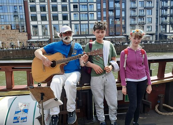 Wycieczka klasy 7 b grafika