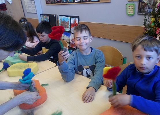 Warsztaty rękodzieła – filcowanie na sucho grafika