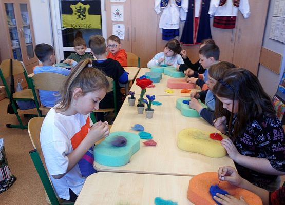 Warsztaty rękodzieła – filcowanie na sucho grafika