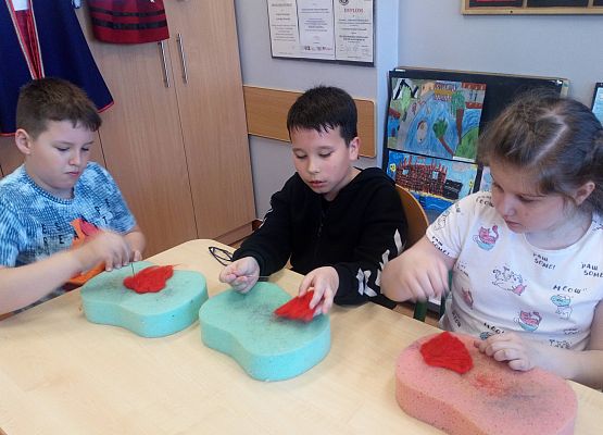 Warsztaty rękodzieła – filcowanie na sucho grafika