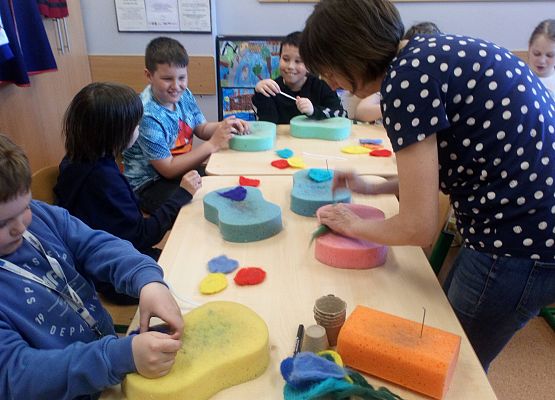 Warsztaty rękodzieła – filcowanie na sucho grafika