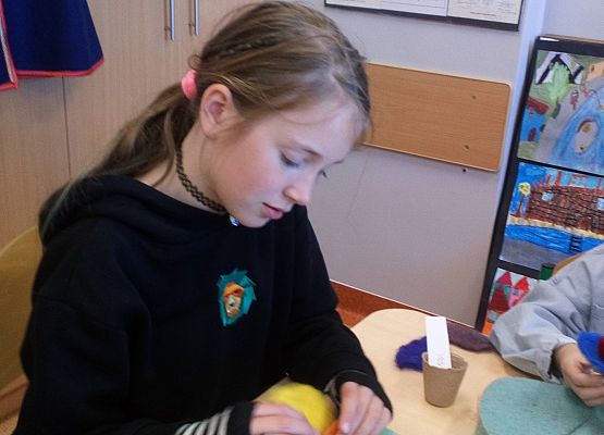 Warsztaty rękodzieła – filcowanie na sucho grafika