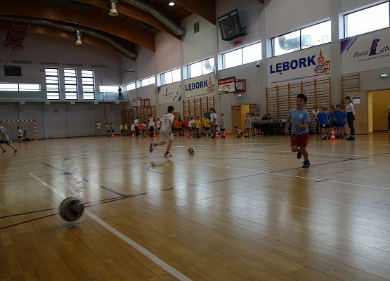 Kto z nas lepiej i prędzej grafika