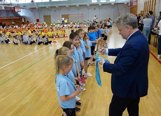 Kto z nas lepiej i prędzej grafika