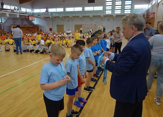 Kto z nas lepiej i prędzej grafika