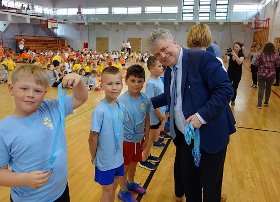 Kto z nas lepiej i prędzej grafika