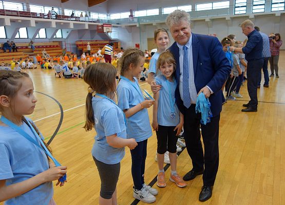 Kto z nas lepiej i prędzej grafika