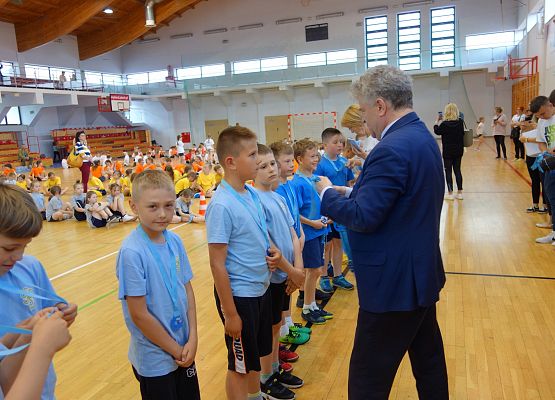 Kto z nas lepiej i prędzej grafika