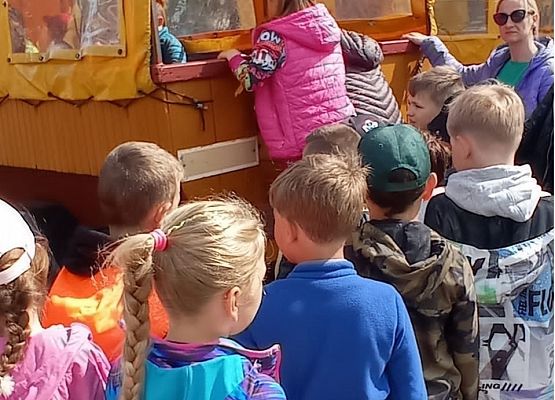Dzień Dziecka kl. I-III w Słajszewie - fotorelacja grafika