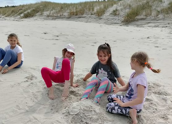 Dzień Dziecka kl. I-III w Słajszewie - fotorelacja grafika