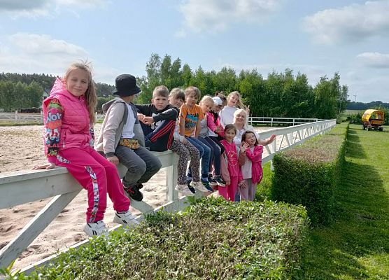 Dzień Dziecka kl. I-III w Słajszewie - fotorelacja grafika